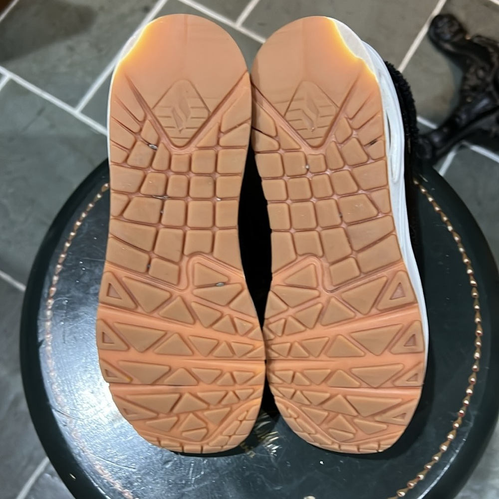 Girls sketchers shoes - Picture 4 of 7